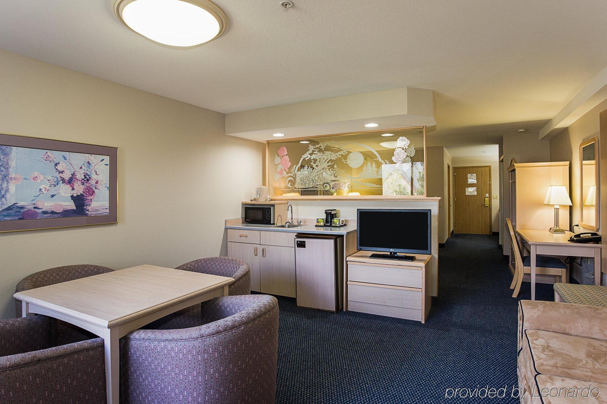 Sojourn Suites Portland Airport Eksteriør billede